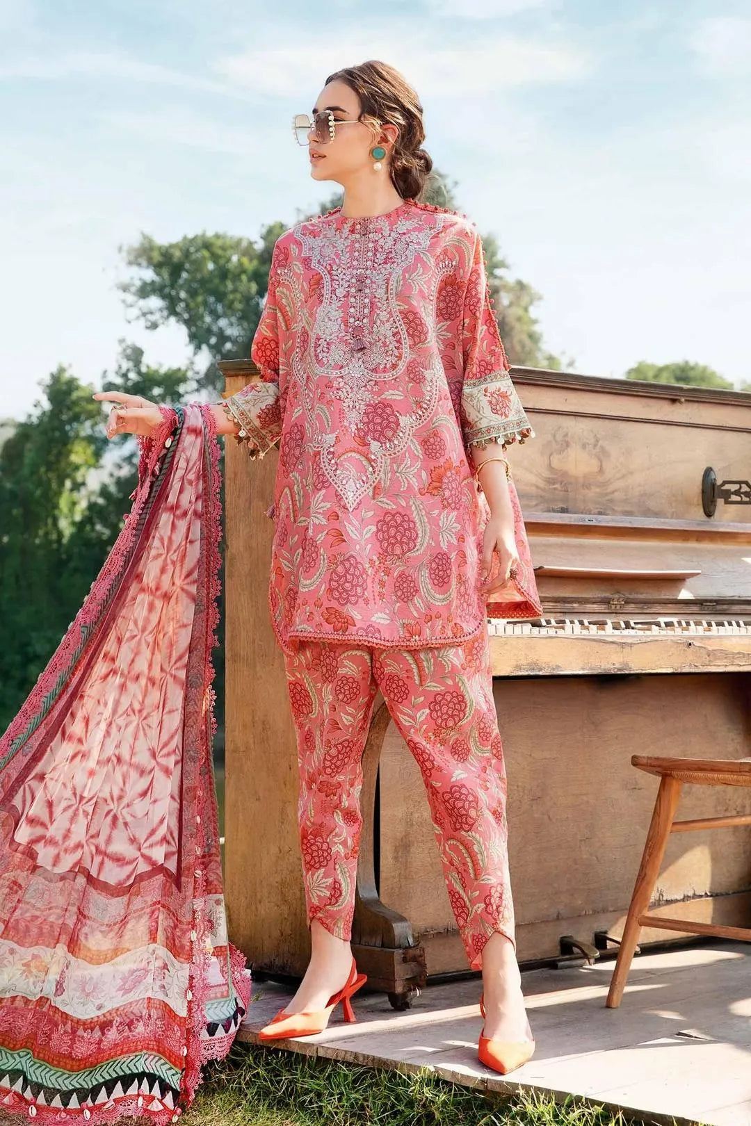 Pakistani Printed Embroidered Kurta Sets with High Heels